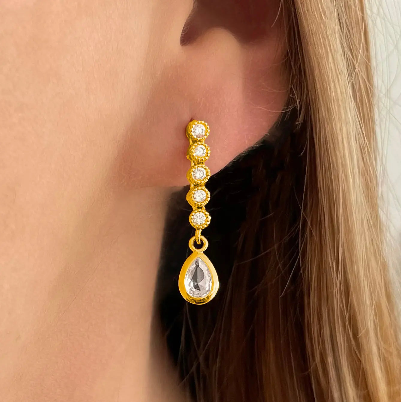 Boucles d'oreilles pluie de zircons et pendentif cristal - Eclatante Frasque Bijoux